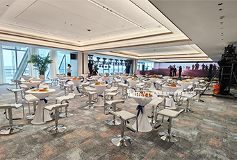 郑州华熠桌椅厂家为河南资产年会提供优质吧桌吧椅租赁服务