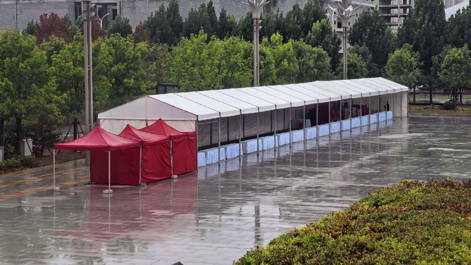 河南华熠篷房租赁｜2026成矿杯泽州丹河新城半程马拉松赛事篷房保障案例